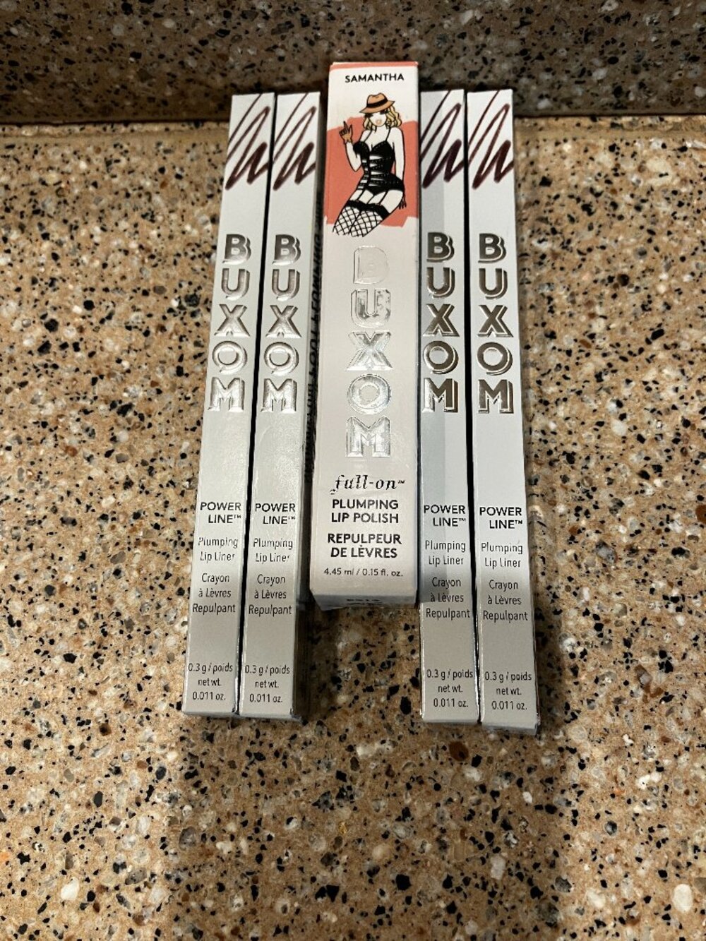 Buxom Set of 4 Lip liners Creamy Chocolate and 1 Plumping Lip Samantha! NIB!